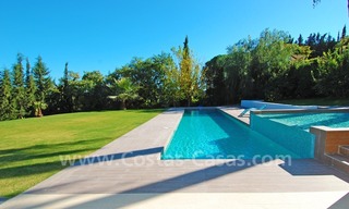 Villa de style moderne à vendre dans Nueva Andalucía - Marbella 5