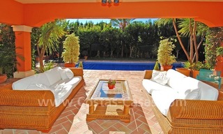 Villa andalouse de style classique à vendre sur la Mille d' Or à Marbella 5