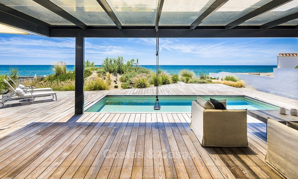 Villa moderne en bord de mer à vendre à Marbella avec vue sur la Méditerranée 1193