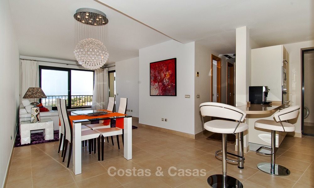 Opportunité! Appartement moderne presque-nouveau de luxe à vendre à Marbella 14592