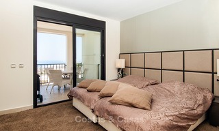 Opportunité! Appartement moderne presque-nouveau de luxe à vendre à Marbella 14597 