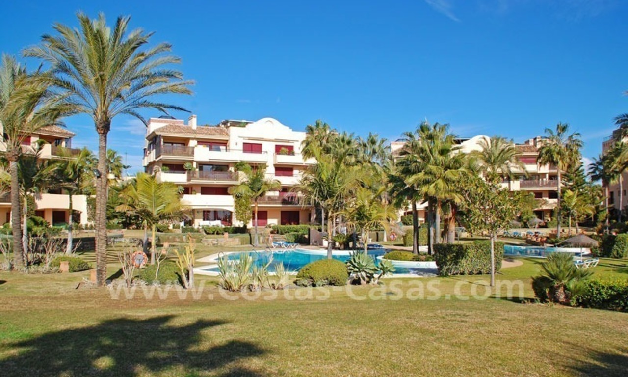 Appartement de luxe en première ligne de plage à vendre sur la nouvelle Mille d’ Or entre Puerto Banus - Marbella et le centre d'Estepona 20