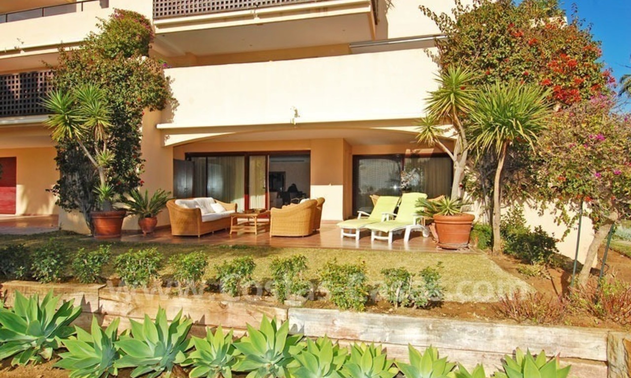 Appartement de luxe en première ligne de plage à vendre sur la nouvelle Mille d’ Or entre Puerto Banus - Marbella et le centre d'Estepona 2