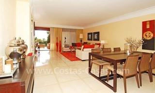 Appartement de luxe en première ligne de plage à vendre sur la nouvelle Mille d’ Or entre Puerto Banus - Marbella et le centre d'Estepona 9