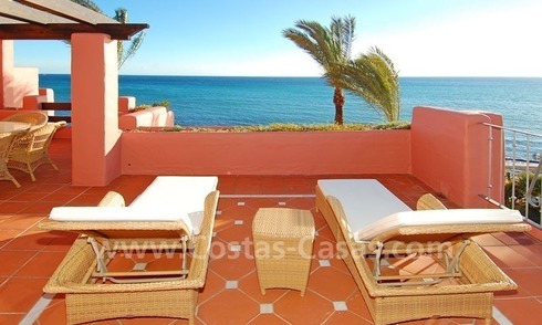 Penthouse sur un coin, très luxueux à vendre sur la nouvelle Mille d' Or entre Marbella et Estepona centre 