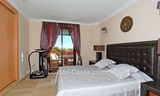 Appartement penthouse à vendre en seconde ligne de plage dans un complexe sur la nouvelle Mille d' Or, Marbella - Estepona 5