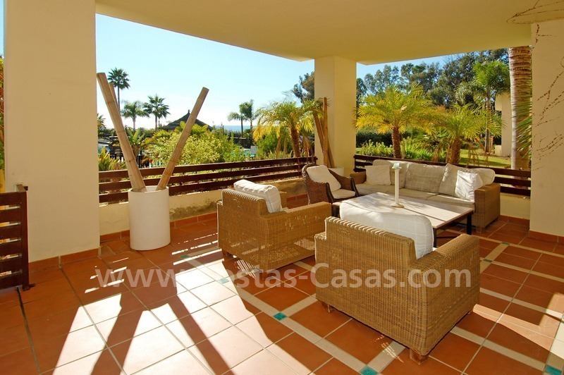 Appartements de luxe à vendre dans un complexe en première ligne de plage, sur la nouvelle Mille d' Or, Marbella - Estepona
