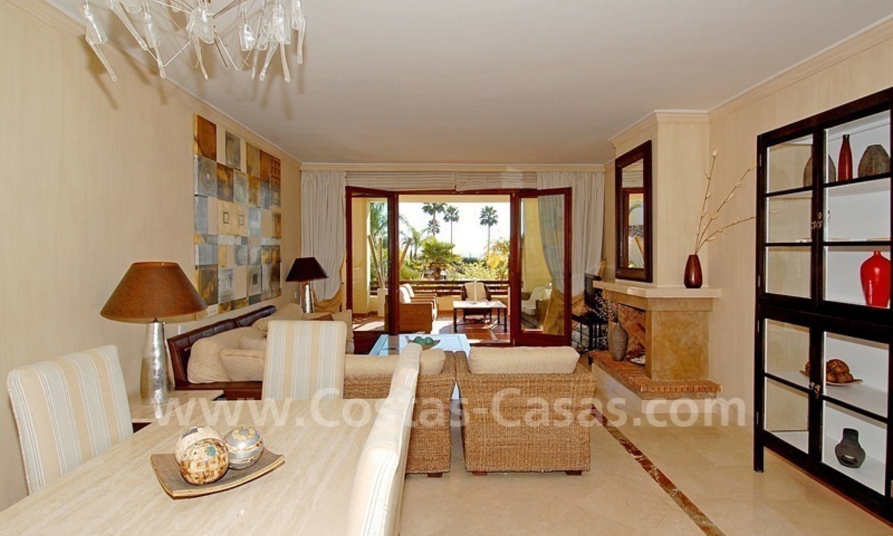 Appartements de luxe à vendre dans un complexe en première ligne de plage, sur la nouvelle Mille d' Or, Marbella - Estepona 3