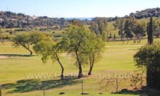 Villa en première ligne de golf de style andalou à vendre à Estepona - Marbella 8
