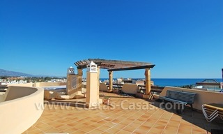 Penthouse de luxe près de la plage à vendre dans un complexe sur la nouvelle Mille d' Or, Marbella - Estepona 0