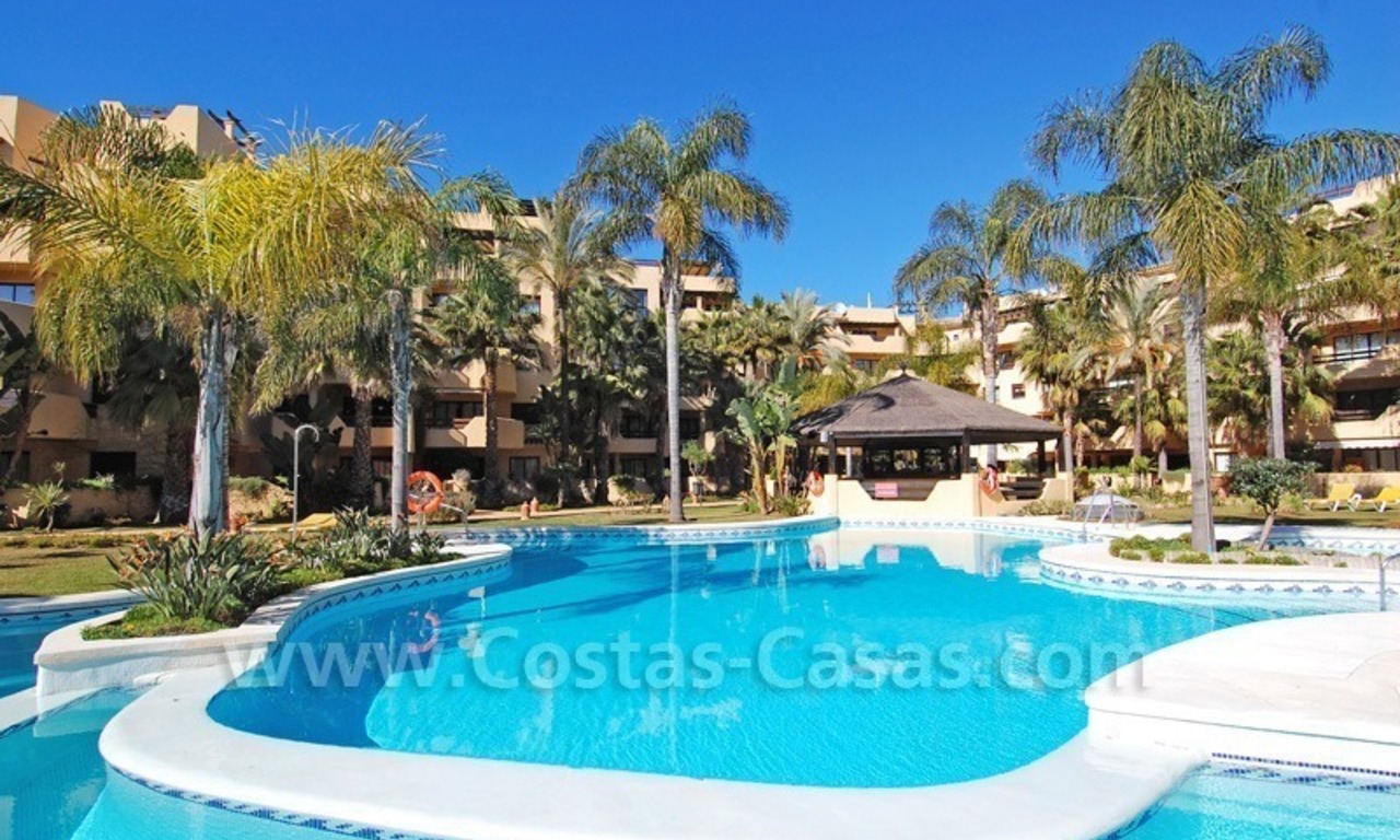 Penthouse de luxe près de la plage à vendre dans un complexe sur la nouvelle Mille d' Or, Marbella - Estepona 26