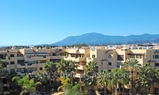 Penthouse de luxe près de la plage à vendre dans un complexe sur la nouvelle Mille d' Or, Marbella - Estepona 5