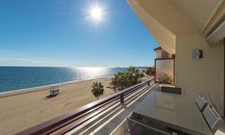 Appartements penthouses à vendre, en première ligne de plage à Estepona centre 11