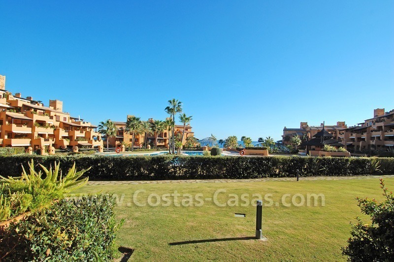 Appartement de plage luxueux à vendre dans un complexe en première ligne de plage, nouvelle Mille d' Or, Marbella - Estepona
