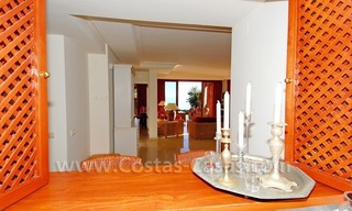 Appartement de luxe à vendre en première ligne de plage, dans un complexe sur la nouvelle Mille d' Or, Marbella - Estepona 11