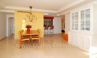 Appartement de luxe à vendre en première ligne de plage, dans un complexe sur la nouvelle Mille d' Or, Marbella - Estepona 10