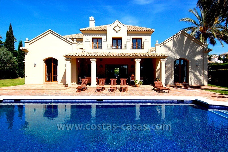 Villa de style andalouse à vendre à Estepona - Marbella