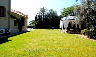 Villa de style andalouse à vendre à Estepona - Marbella 3