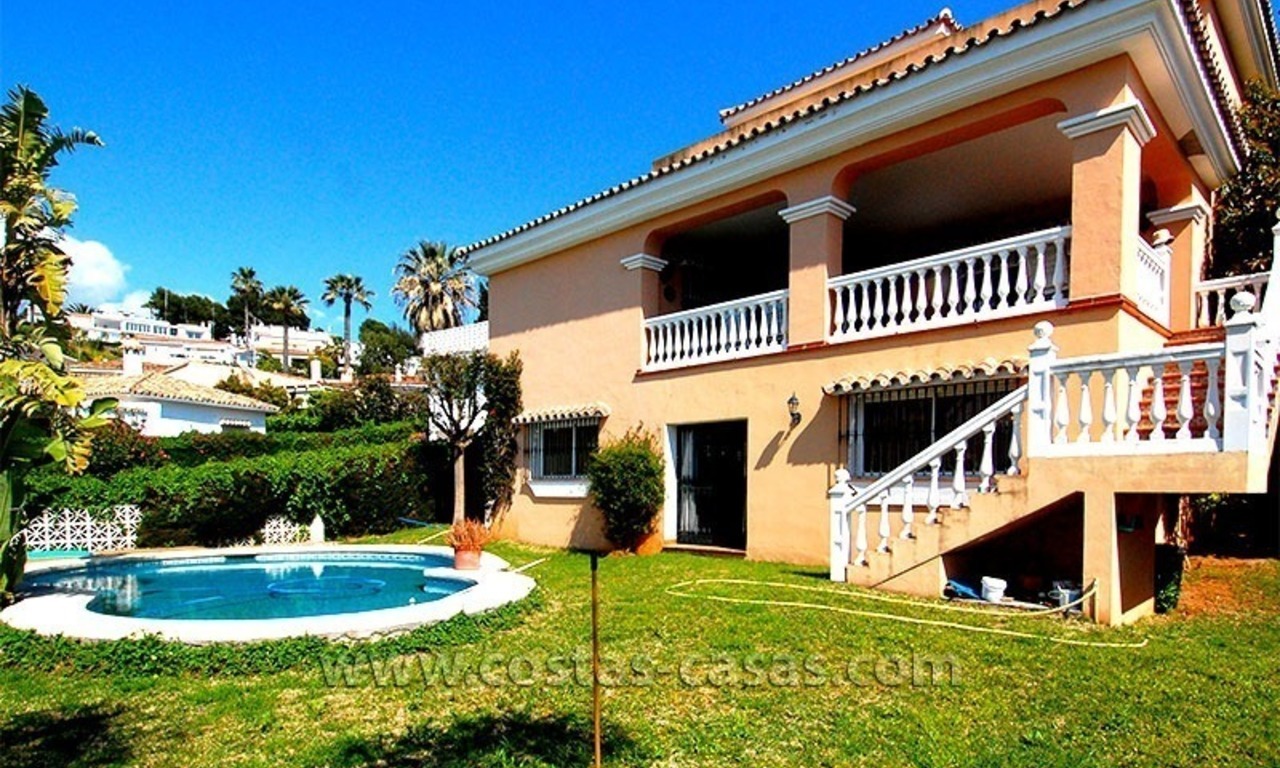 Villa espagnole à vendre dans Nueva Andalucía - Marbella 0