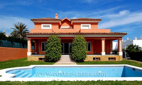 Opportunité!! Villa nouvellement construite à vendre sur la nouvelle Mille d' Or, Marbella - Estepona