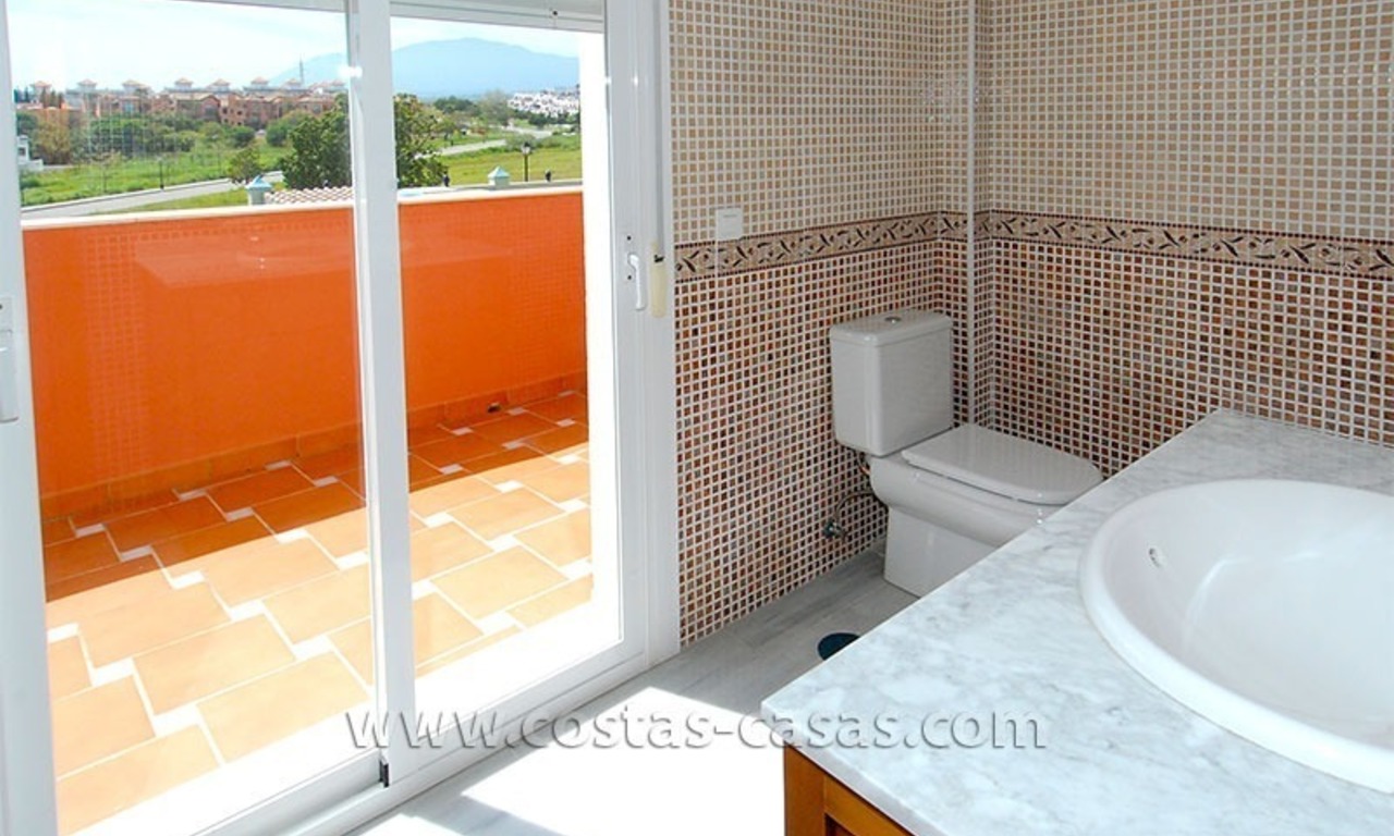 Opportunité!! Villa nouvellement construite à vendre sur la nouvelle Mille d' Or, Marbella - Estepona 18