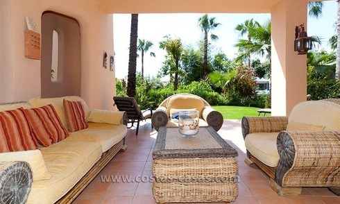 Appartement exclusif de luxe à vendre sur la Mille d' Or à Marbella 