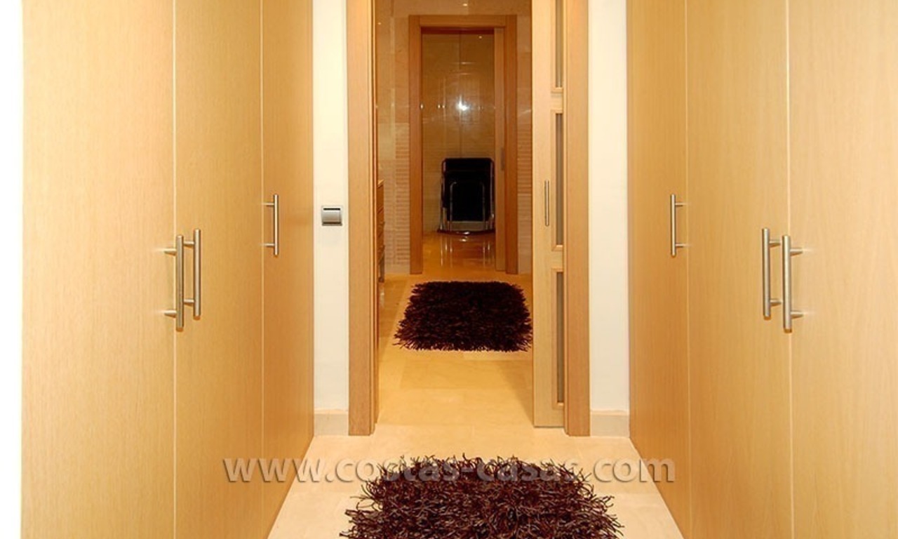 Appartement exclusif de luxe à vendre sur la Mille d' Or à Marbella 14