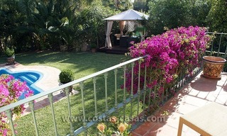 Villa de style andalou à vendre sur la Mille d' Or à Marbella 12