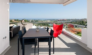 À louer: Nouveau, style contemporain luxueux, penthouse de vacances à Marbella - Benahavis sur la Costa del Sol 8