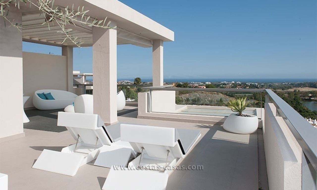 À louer: Nouveau, style contemporain luxueux, penthouse de vacances à Marbella - Benahavis sur la Costa del Sol 1
