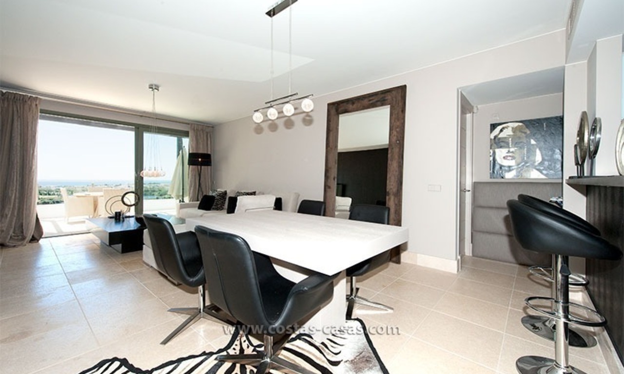 Nouvel appartement de luxe de style contemporain à louer à Marbella - Benahavis dans un complexe de golf sur la Costa del Sol 10