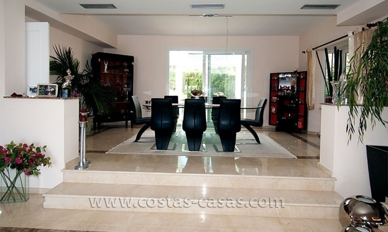 Villa moderne de luxe et de style andalou à vendre à Sierra Blanca, Marbella 22