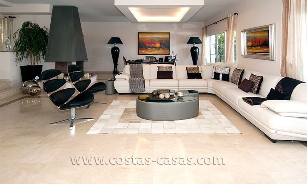 Villa moderne de luxe et de style andalou à vendre à Sierra Blanca, Marbella 26