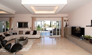 Villa moderne de luxe et de style andalou à vendre à Sierra Blanca, Marbella 24