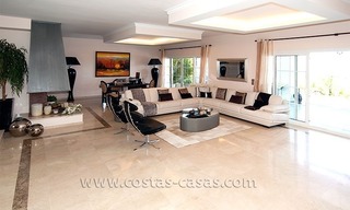 Villa moderne de luxe et de style andalou à vendre à Sierra Blanca, Marbella 25