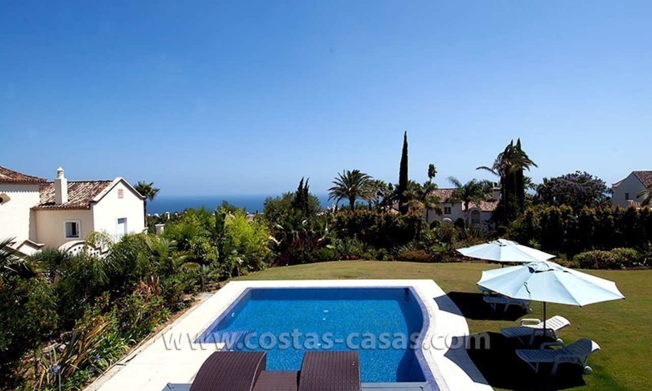 Villa moderne de luxe et de style andalou à vendre à Sierra Blanca, Marbella 17