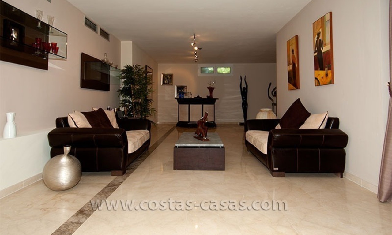 Villa moderne de luxe et de style andalou à vendre à Sierra Blanca, Marbella 36