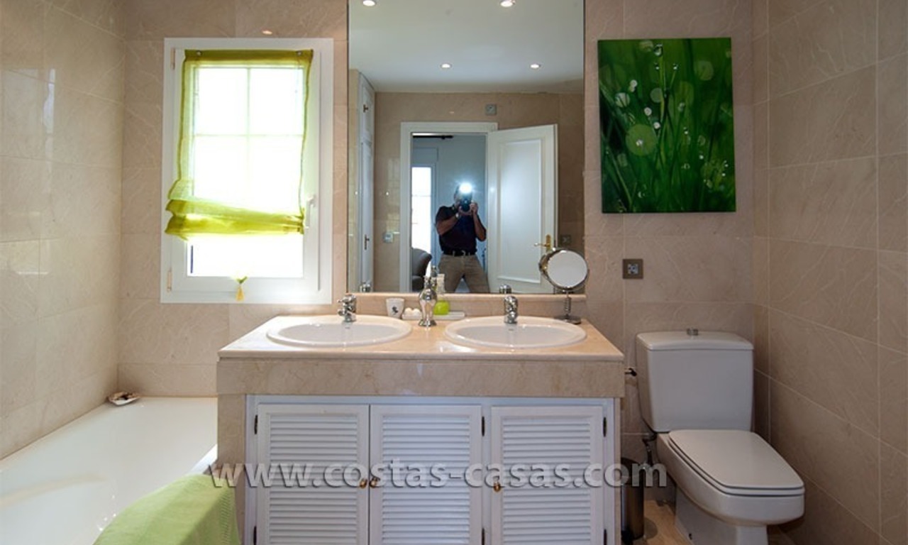 Villa moderne de luxe et de style andalou à vendre à Sierra Blanca, Marbella 41