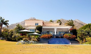 Villa moderne de luxe et de style andalou à vendre à Sierra Blanca, Marbella 0