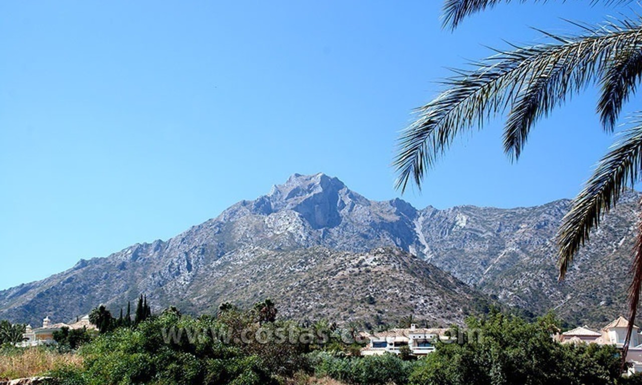 Villa moderne de luxe et de style andalou à vendre à Sierra Blanca, Marbella 7