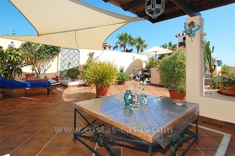 Opportunité! Appartement penthouse prêt de la plage à vendre, nouvelle Mille d' Or, Marbella - Estepona