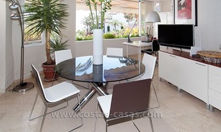  Appartement de luxe près de la mer à vendre dans un complexe en première ligne de plage, nouvelle Mille d' Or, Marbella - Estepona 4