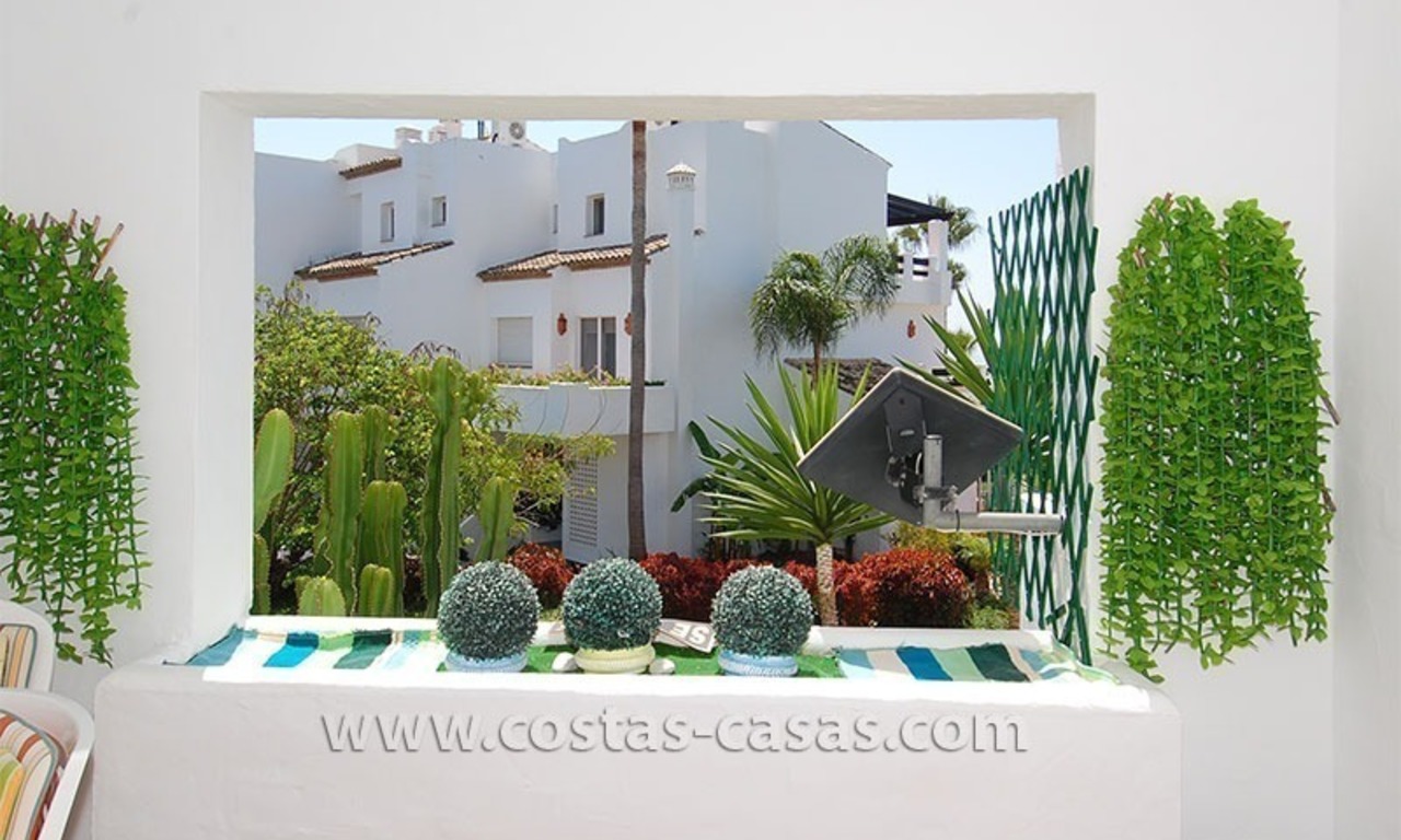 Appartement prêt de la mer en vente dans un complexe en première ligne de plage, Nueva Milla de Oro, Marbella - Estepona 7