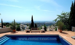 Villa rustique de luxe à acheter dans la zone de Marbella - Benahavis 0