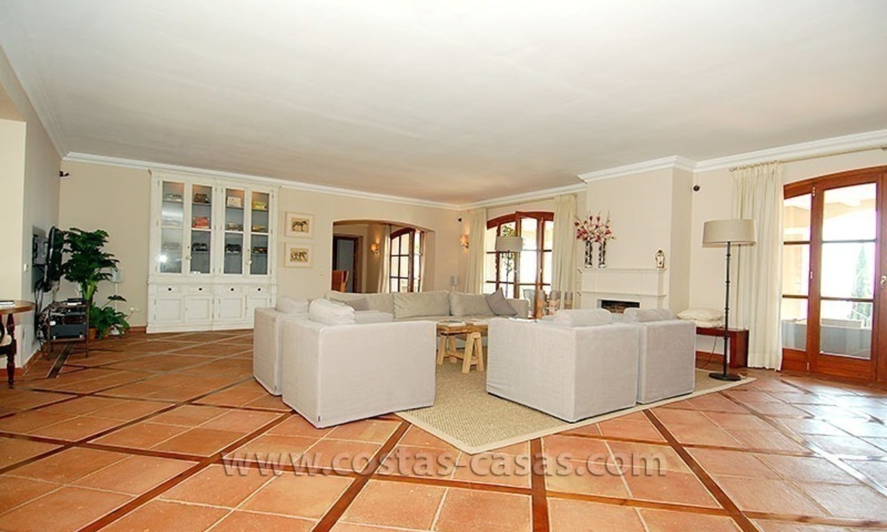 Villa rustique de luxe à acheter dans la zone de Marbella - Benahavis 12