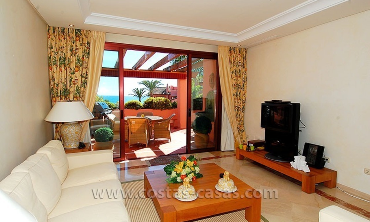Pour une location de vacances: Appartement de luxe en première ligne de plage, nouvelle Mille d' Or, Marbella - Estepona, Costa del Sol 5