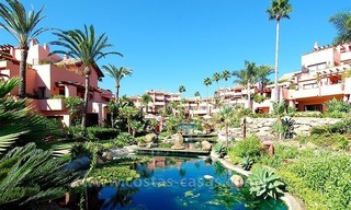 Pour une location de vacances: Appartement de luxe en première ligne de plage, nouvelle Mille d' Or, Marbella - Estepona, Costa del Sol 22