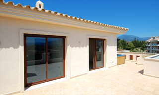 Appartements de luxe à vendre à Nueva Andalucia, Marbella à distance de marche des commodités et de Puerto Banus 30604 
