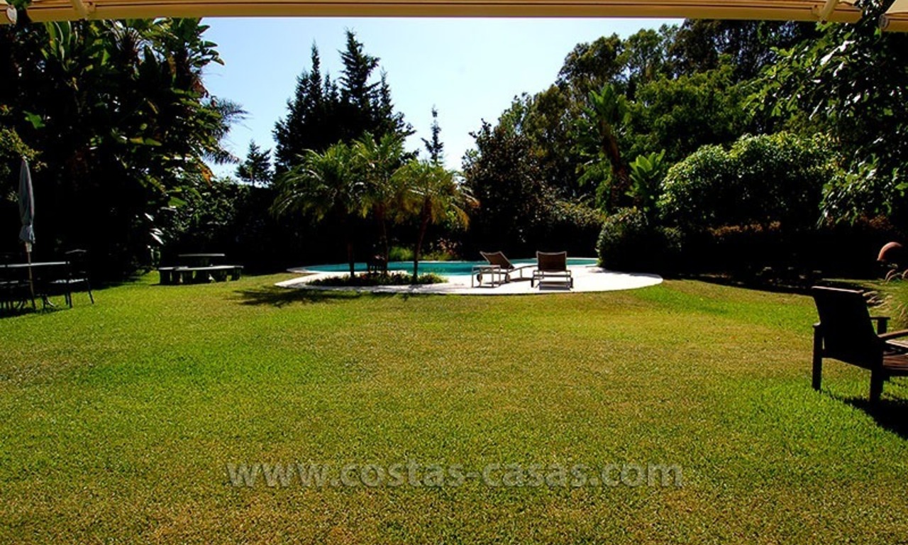 Villa de golf de style andalou à vendre à Estepona - Marbella 35