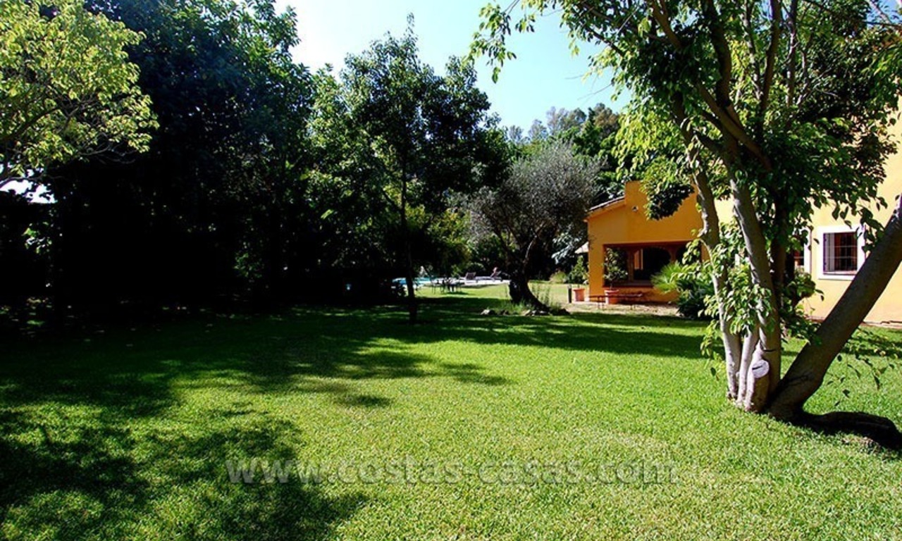 Villa de golf de style andalou à vendre à Estepona - Marbella 36